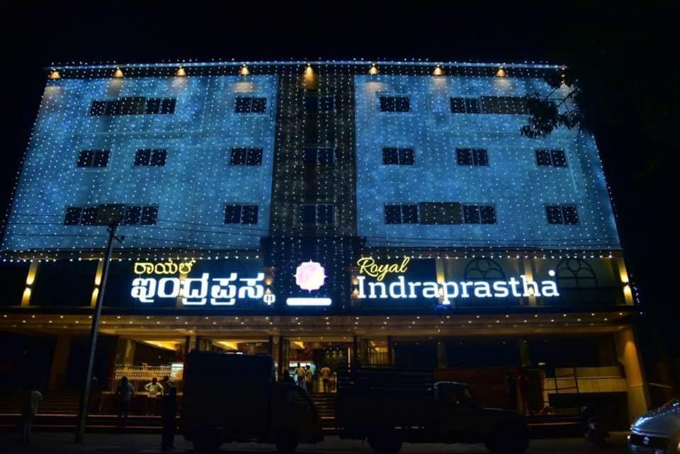 Royal Indraprastha The Hotel Bangalore Esterno foto